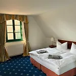 Wasserburg Zu فندق Gommern