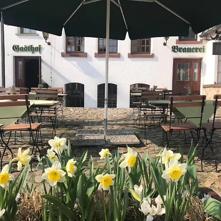 Отель Wasserburg Zu