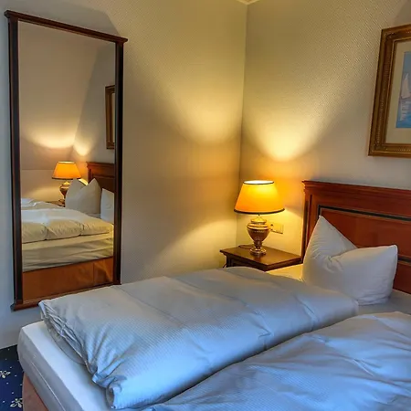 Und Wasserburg Zu فندق