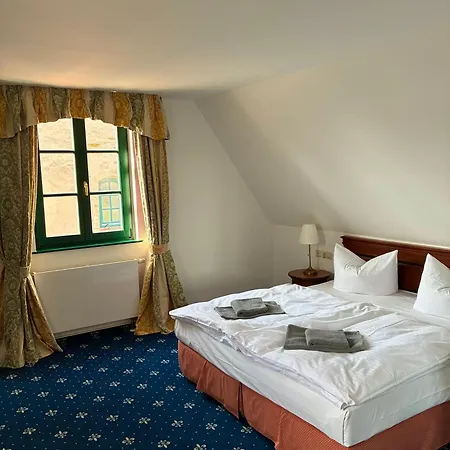 Und Wasserburg Zu Hotel Gommern