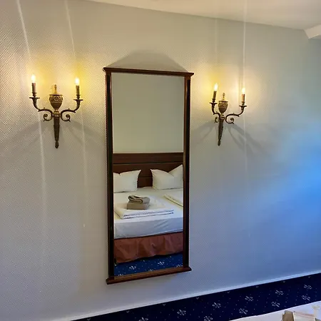 Wasserburg Zu Hotel