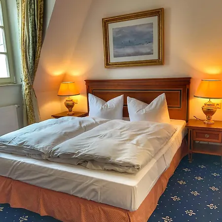 Hotel Wasserburg Zu