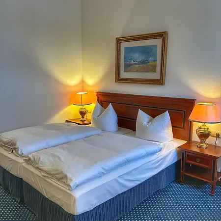 Wasserburg Zu Hotel 4*