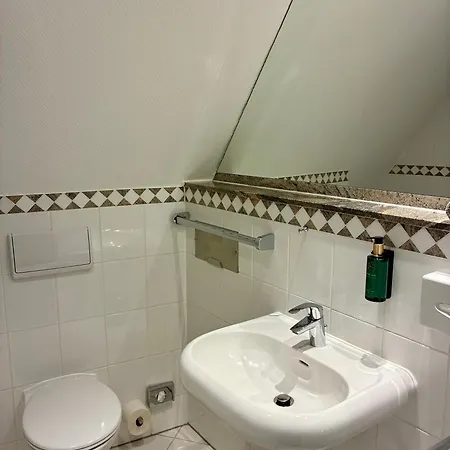 Wasserburg Zu 4*
