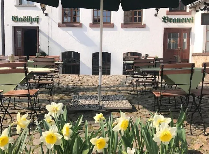 فندق Und Wasserburg Zu