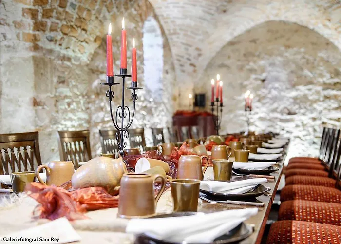 فندق Und Wasserburg Zu 4*