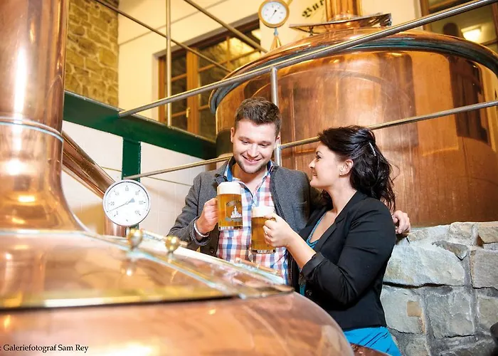 Hotel Und Wasserburg Zu