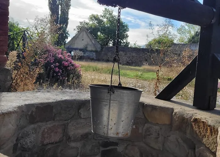 Hotel Und Wasserburg Zu 4*